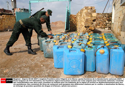 Une marche pour protester contre la crise persistante de carburant