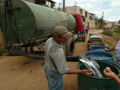 Cash et en «liquide» Vente d'eau potable à M'sila