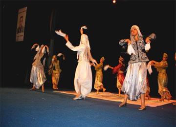 13 دولة مشاركة في المهرجان الدولي التاسع للرقص الشعبي من 26 جوان إلى غاية الفاتح جويلية بسيدي بلعباس