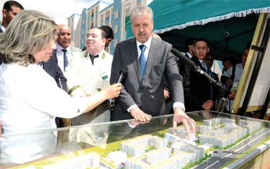 سلال يعلن من سوق أهراس عن عقد ثلاثية موسعة شهر سبتمبر ويؤكد : النظرة التشاؤمية لا تعرقل مسيرة التنمية