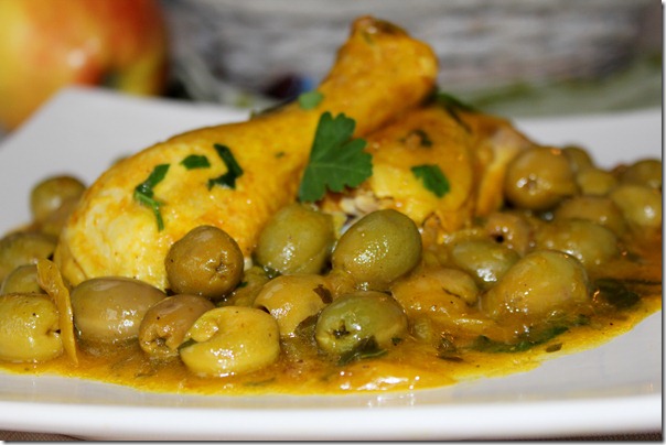 Poulet aux olives دجاج بالزيتون