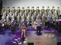 Les Ch'urs de l'Armée Rouge séduisent Alger A l'initiative de l'ONCI