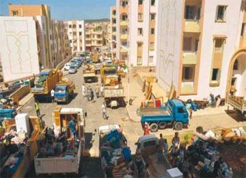 السلطات ترحل 100 عائلة إلى سكنات جديدة بالهاشمية هدم 15 كشكا فوضويا ببشلول في البويرة