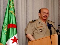 Intégrer le système de formation duale pour parfaire la fabrication du produit algérien