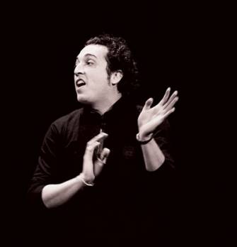 «Espoir n'est pas algérien !» Le one man show jeunesse état d'urgence présenté à Alger