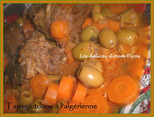 Tajine zitoune, olives farcies à la viande et boulettes de viande hachèe