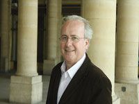 Jean-Louis Levet, haut responsable à la coopération industrielle franco-algérienne, à Alger Pour redynamiser les relations économiques entre l'Algérie et la France