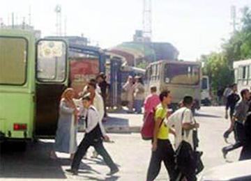 شلل على خطي الميلية جيجل والميلية قسنطينة بسبب احتجاج أصحاب حافلات النقل أمس