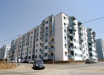 والي تلمسان وراء تأخر تسليم مفاتيح حي 484 سكن المستفيدون ضحايا تأخره في تسليم شهادة المطابقة