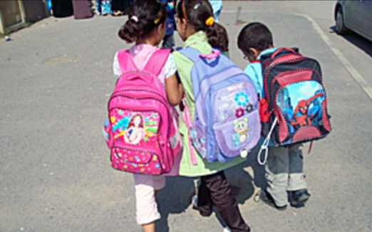 إجراءات جديدة من أجل تخفيف محفظة تلاميذ الابتدائي و 