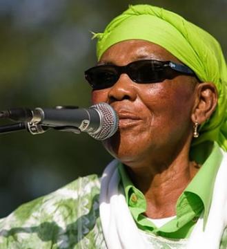 Hasna El Bécharia à la conquête du monde TOURNEE NORD-AMERICAINE (CANADA)