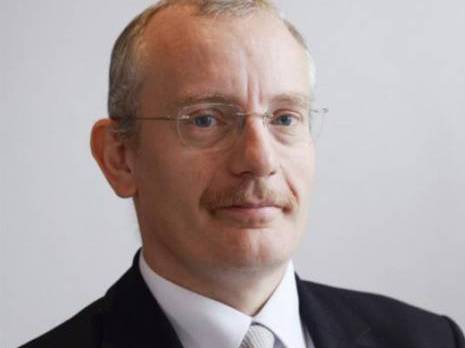 «La faible diffusion des technologies retarde le développement économique» Philippe Ausseur. Associé d'Ernest and Young