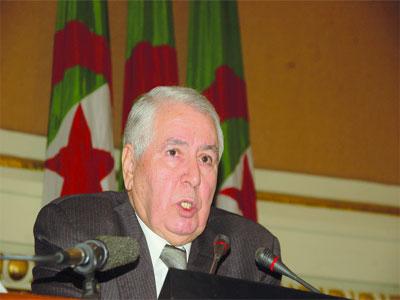 «Les institutions du pays fonctionnent en parfaite harmonie» Bensalah à la clôture de la session parlementaire du Sénat :