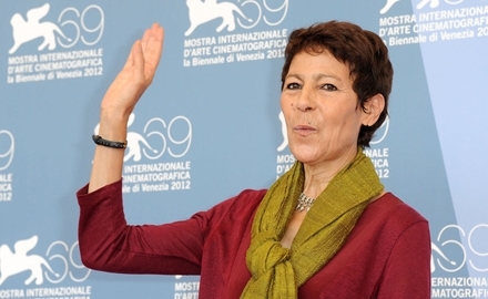 جميلة صحراوي تعود بجائزة من مهرجان ميد فيلم الإيطالي