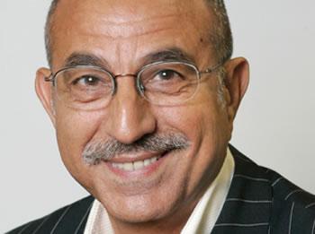 Omar Aktouf appelle à l'éveil patriotique EXPERT EN MANAGEMENT ET PROFESSEUR À L'UNIVERSITE HEC AU CANADA