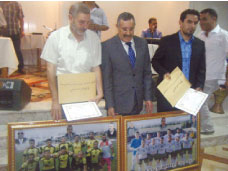 خلال سهرة كرّم فيها والي أم البواقي 61 رياضيا خزينة السلاحف والشاوية تتدعم