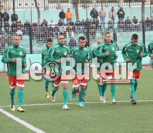 ESM : Guarriche Kada : «Je suis très satisfait de signer pour le club de l'Espérance de Mostaganem»