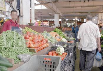 Les Algériens ont l'esprit ailleurs... ALORS QUE LE DEBUT DU RAMADHAN EST ANNONCE POUR DEMAIN OU APRÈS-DEMAIN