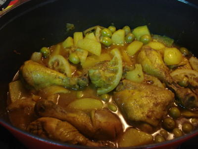 TAJINE DE POULET AUX CITRONS CONFITS MAISON ET AUX OLIVES
