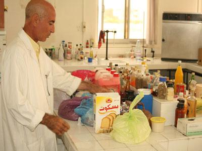 Critiques des retards dans la réalisation du laboratoire de contrôle Visite du ministre du Commerce à Annaba