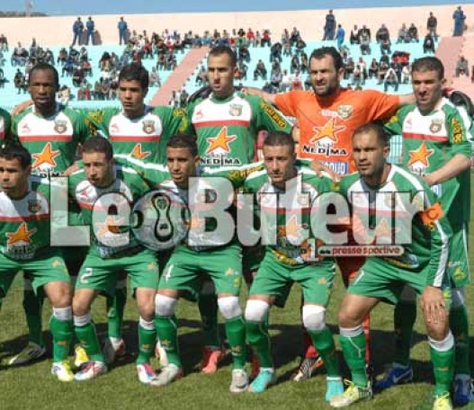 MCEE : Sakhi retourne en France sans signer