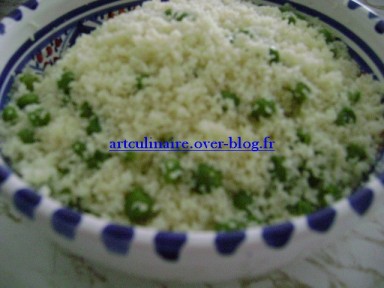 mesfouf b'l jelbana -couscous sans sauce aux petits pois