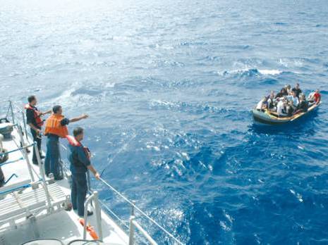 Un harrag et un garde-côtes tués Lors d'une course-poursuite au large de Annaba