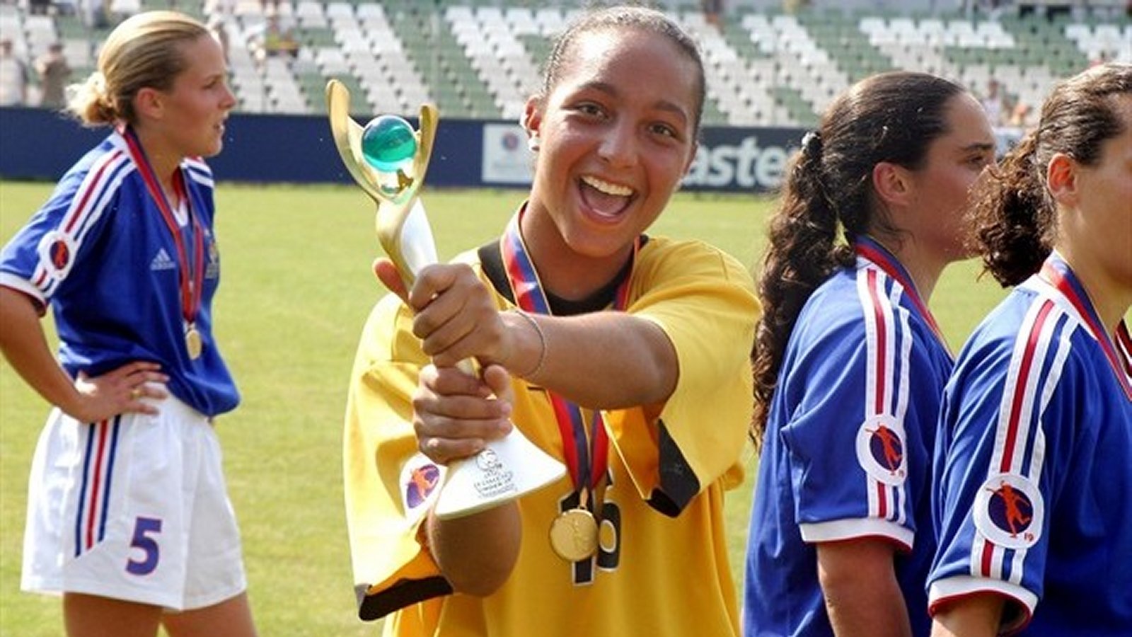 Sarah Bouhaddi origine Algérie