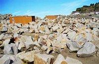 Ath Mansour (Bouira) : La dure condition  des tailleurs de pierre