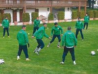 Mondial : Recherche joueurs entraînés, pas blessés, concentrés'