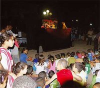 Les marionnettistes investissent les places publiques