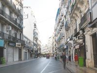 obligation de service public durant les fêtes de l'aïdLes commerçants aux abonnés absents