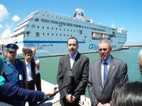 Ramener à la moyenne nationale le délai de traitement du passage des voyageurs au port