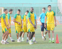 Vie des clubs/ JSK : l'équipe a repris hier au stade du 1er-NovembreLes Canaris dès demain au Mouflon d'or