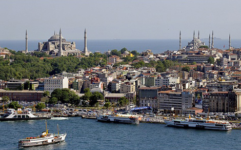 تركيا تنفي منح إعفاءات ضريبية خاصة للمستثمرين الخليجيين