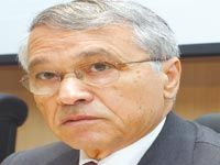 En plus de huit autres personnesL'Algérie lance Un mandat d'arrêt international contre Chakib Khelil