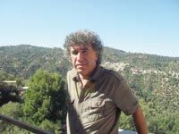 Le chanteur Zedek Mouloud à 