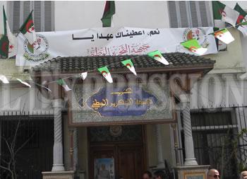 La guerre de positions s'accentueCACOPHONIE AU BUREAU POLITIQUE ET AU GROUPE PARLEMENTAIRE DU FLN