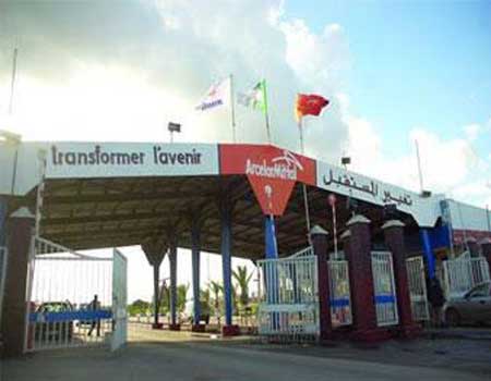 Algérie - Le complexe d'El Hadjar ne peut assurer les salaires exigés par le syndicat (direction)