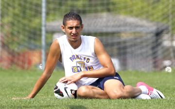 والد بلفوضيل: اسحاق تحجج بالإصابة للابتعاد عن فرنسا والالتحاق بالجزائرأكد أن ابنه يعشق نادي مولودية العاصمة