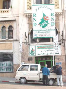 Les manoeuvres commencent A QUATRE MOIS DE LA CONVOCATION DU CORPS ELECTORAL