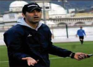 اتحاد بسكرة دبيلي يتشاجر مع حوحو ويمنعه من التدرب