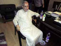 عسكر مصر يستهدف رؤوس الإخوان.. مرشد الإخوان المسلمين محمد بديع في سجن طرة