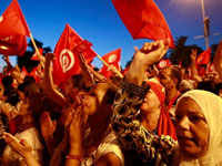 المعارضة التونسية تتمسك بحل المجلس التأسيسي والحكومة