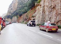 Visant la gendarmerie à Ammal (Boumerdès) :   Un attentat kamikaze fait 4 morts et 20 blessés