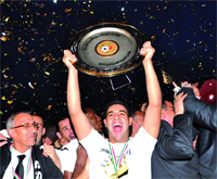 L'ESS tient à garder sa couronne... Championnat de football de Ligue 1 professionnelle 2013-2014