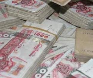 عشريني يحرق 5 ملايين سنتيم بعين الدفلى هدّد والدته بالقتل بعد أخذها 20 ألف دينار