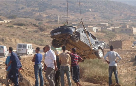 جريحان في حادث مرور بين جانت وإيليزي