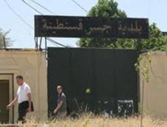 سكان حي الصفيح بجسر قسنطينة يحتجون أمام البلدية لعدم إحصائهم في قوائم الترحيل