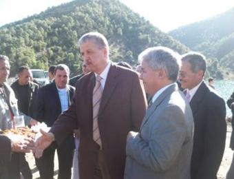 المواطنون ينتظرونه بفارغ الصبر للقضاء على مشاكل التنمية سلال في النعامة اليوم